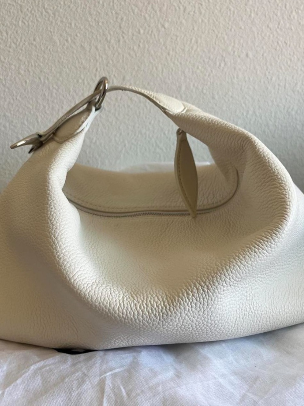 Women's Cream Hobo Shoulder Bag